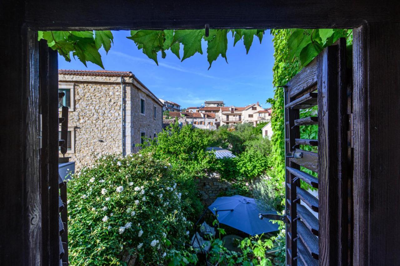 Wine Garden Rooms Скрадин Экстерьер фото